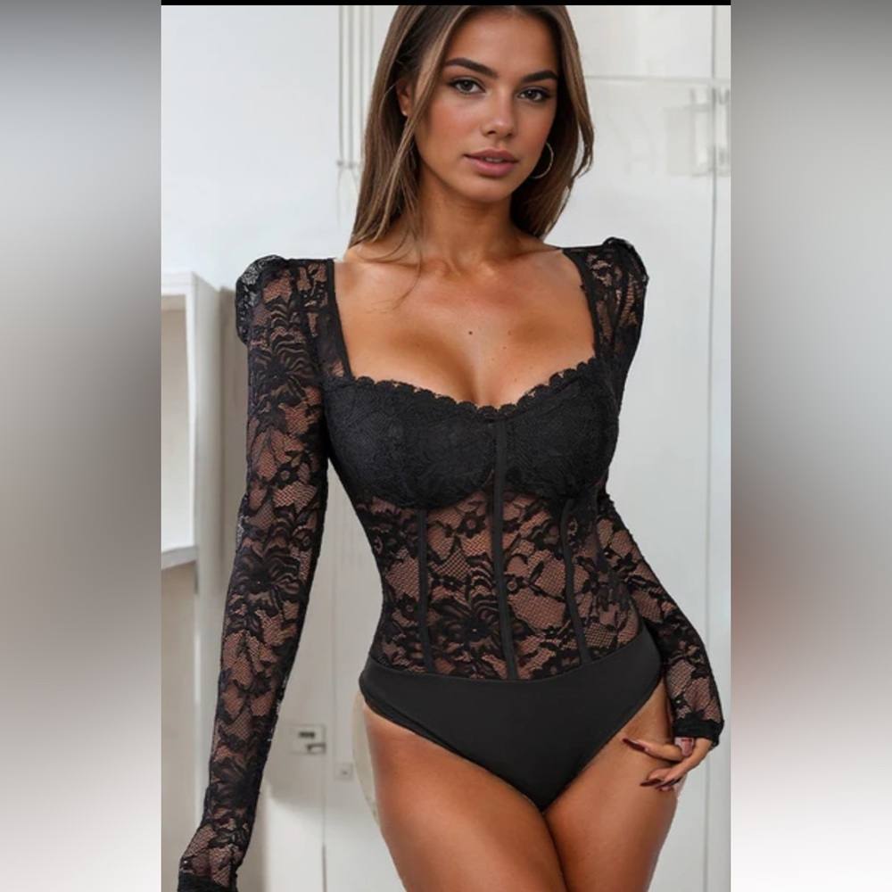 HP🥳♥️Elegant Black Lace Bustier Bodysuit♥️